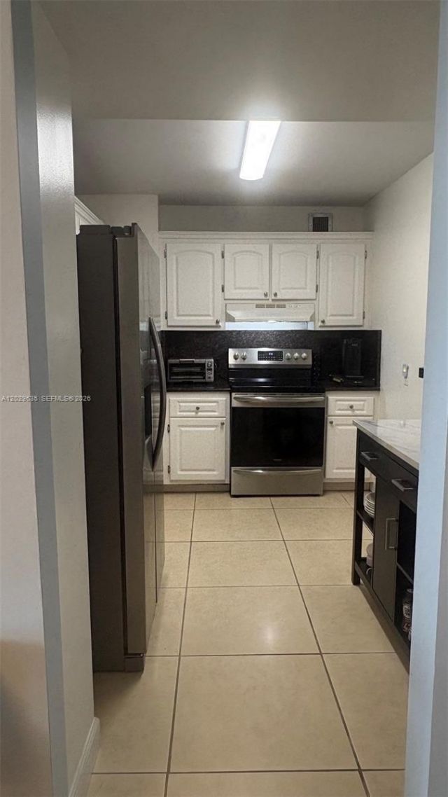 100 Bayview Dr , Unit 703, Sunny Isles Beach, FL 33160 Photo