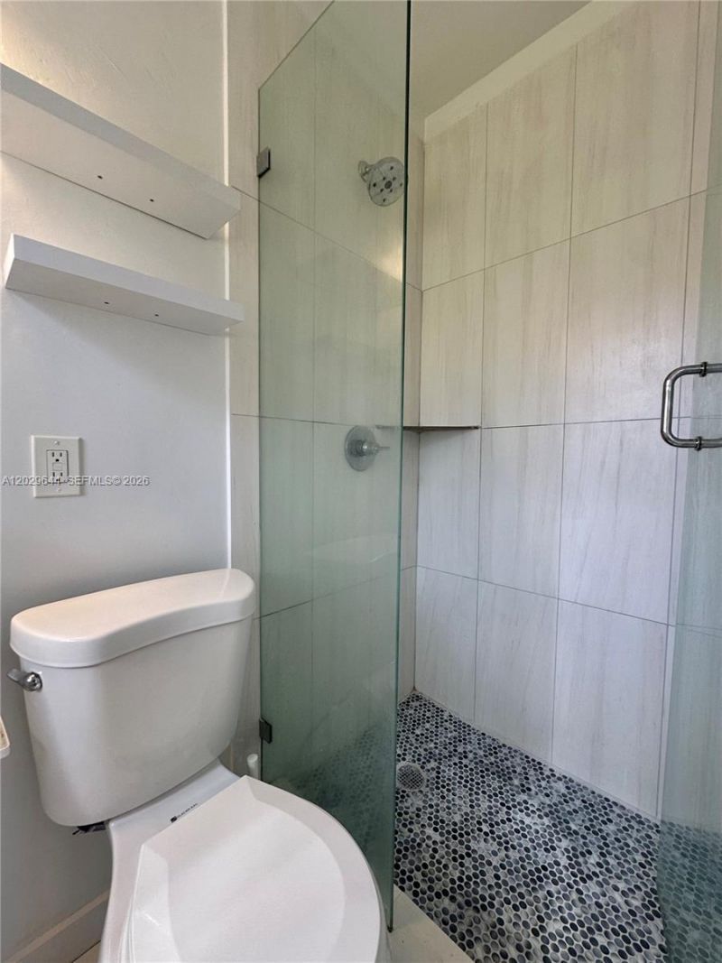 415 75th St, Unit 4A, Miami Beach, FL 33141 Photo