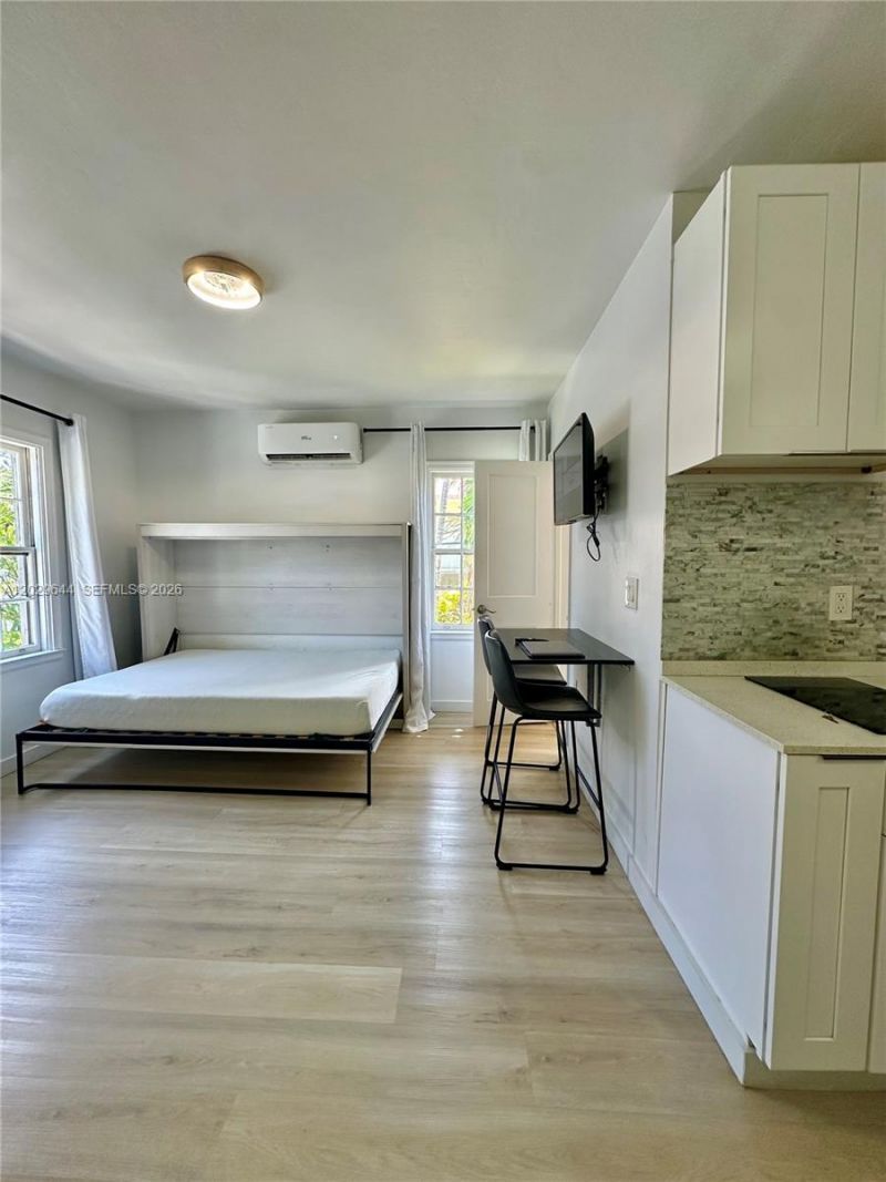 415 75th St, Unit 4A, Miami Beach, FL 33141 Photo