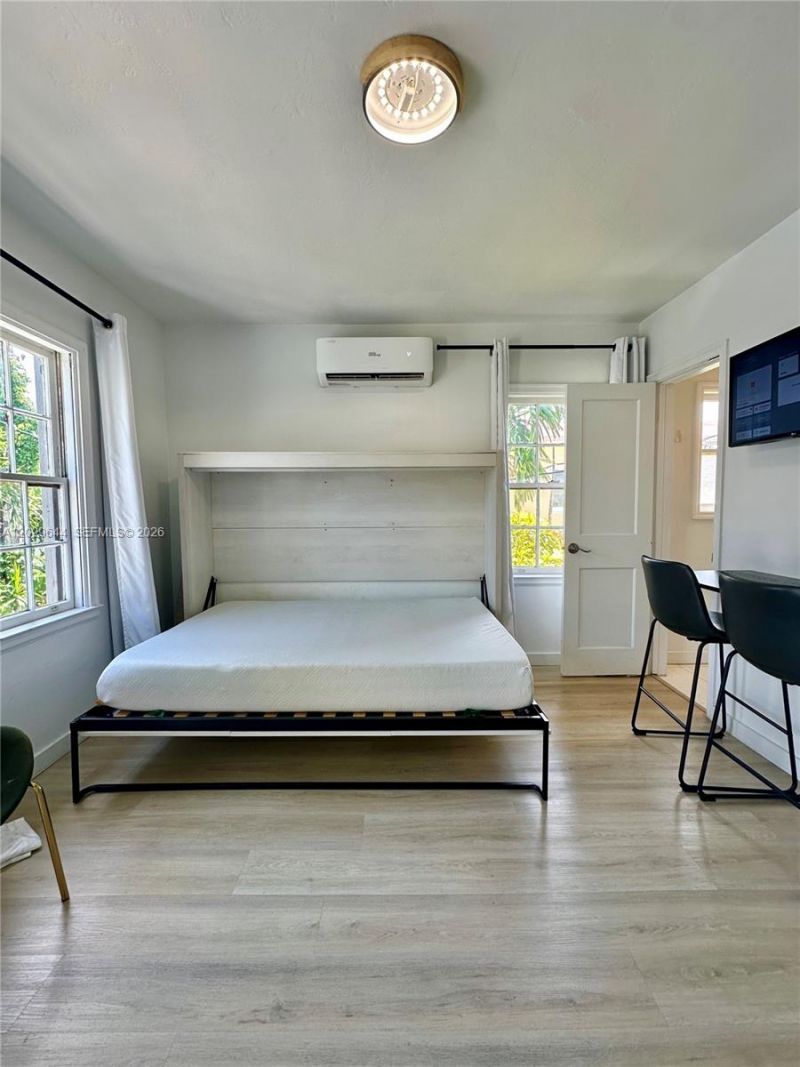 415 75th St, Unit 4A, Miami Beach, FL 33141 Photo