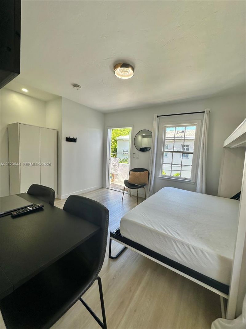 415 75th St, Unit 4A, Miami Beach, FL 33141 Photo