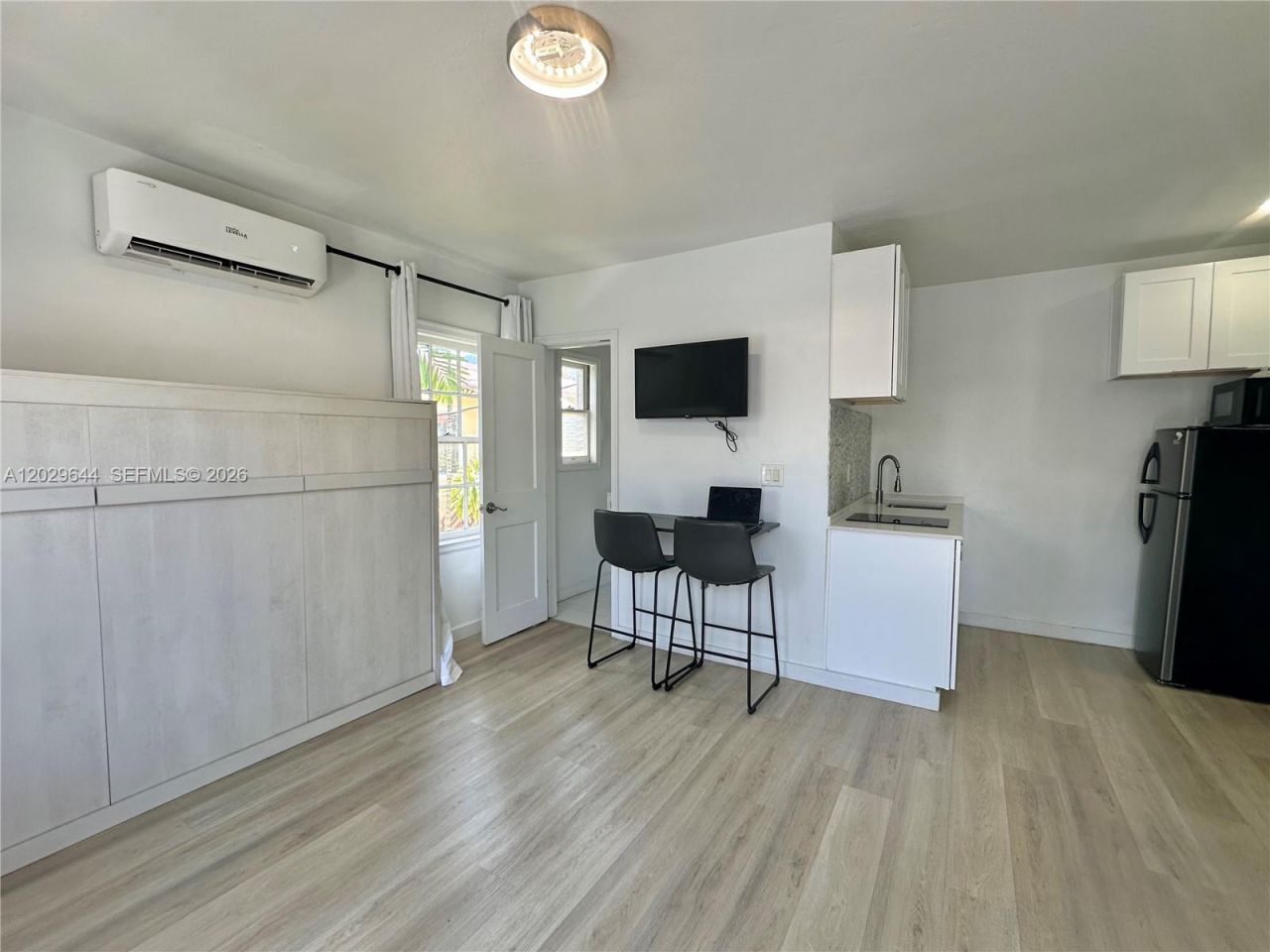 415 75th St, Unit 4A, Miami Beach, FL 33141 Photo