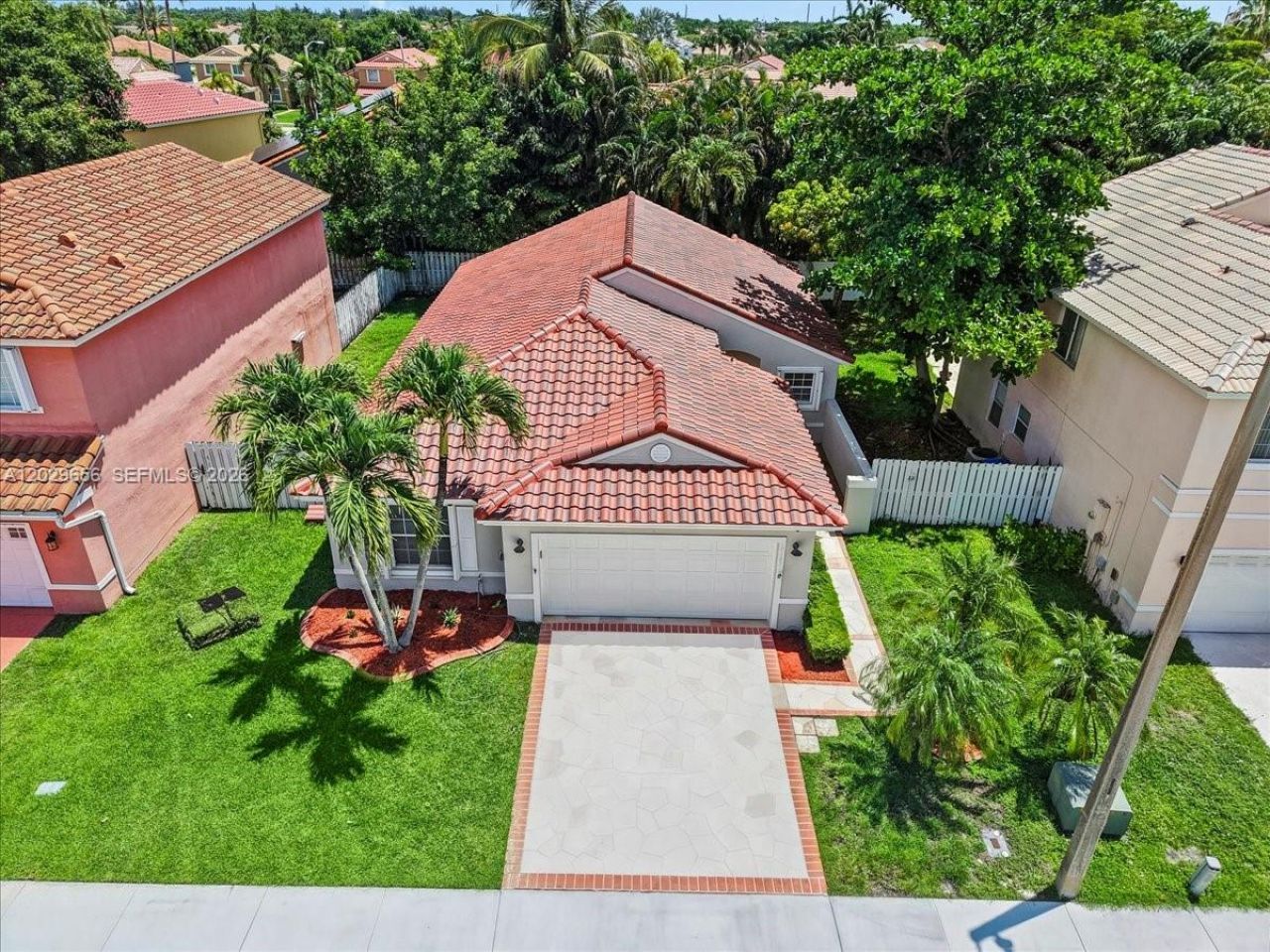 19187 NW 13th Ct , Pembroke Pines, FL 33029 Photo