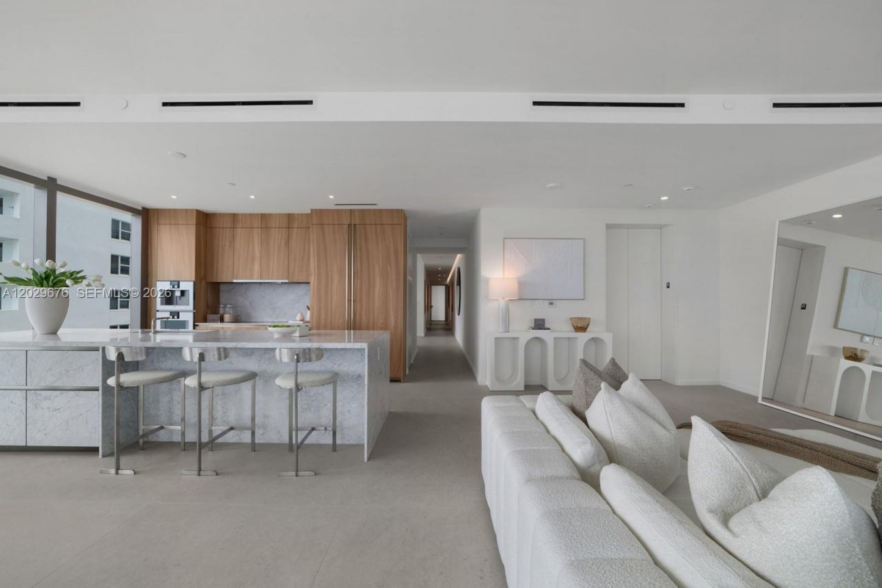 2000 S Ocean Dr , Unit 15B, Hallandale Beach, FL 33009 Photo
