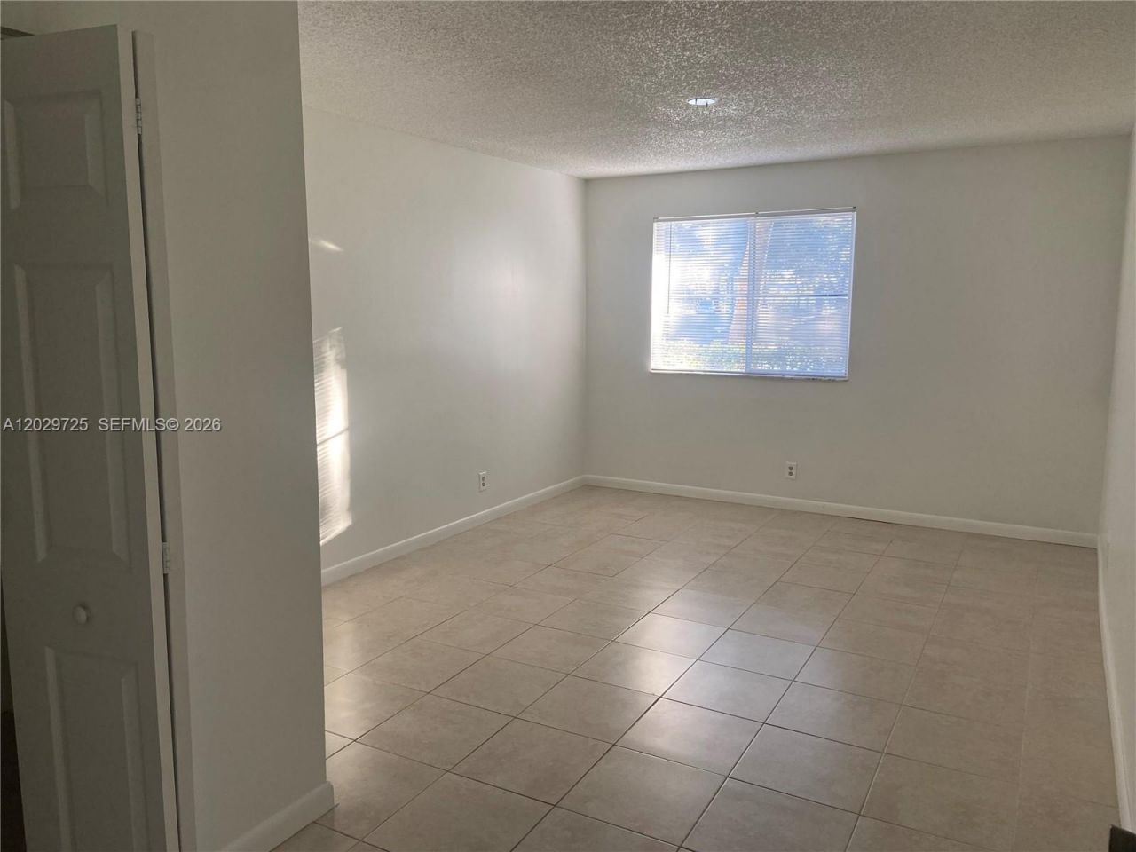 9811 Westview Dr , Unit 913, Coral Springs, FL 33076 Photo
