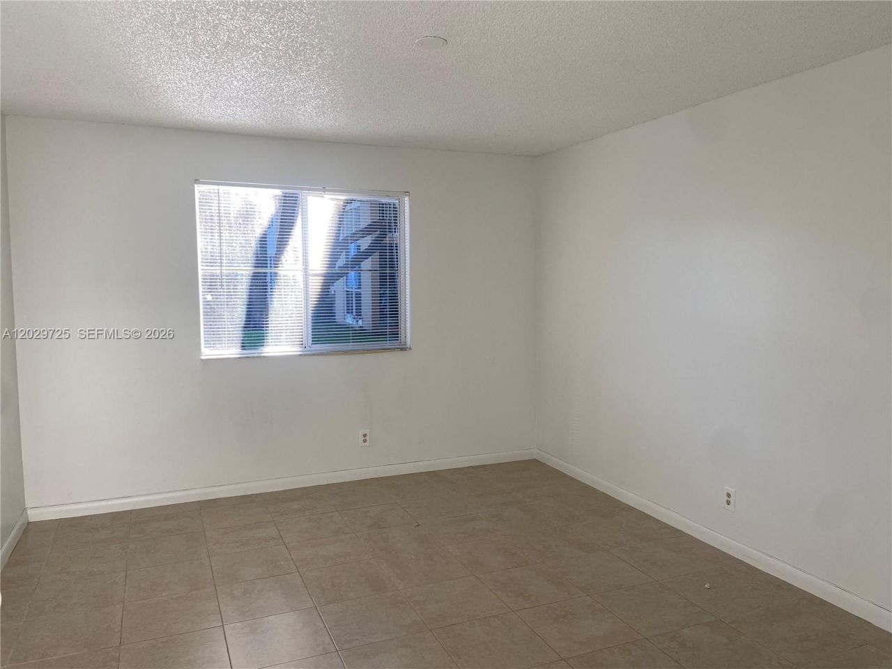 9811 Westview Dr , Unit 913, Coral Springs, FL 33076 Photo