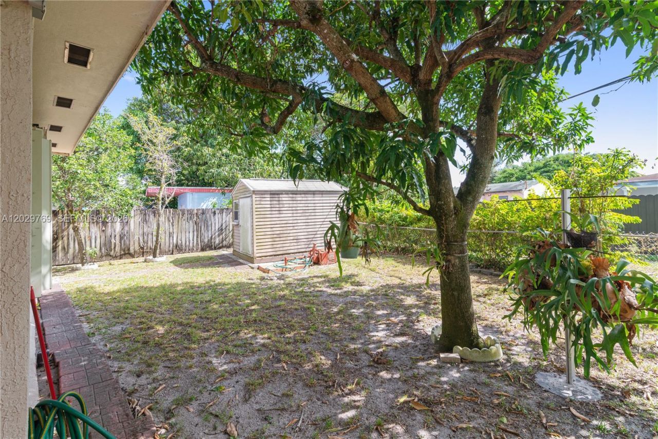 210 E 61st St , Hialeah, FL 33013 Photo