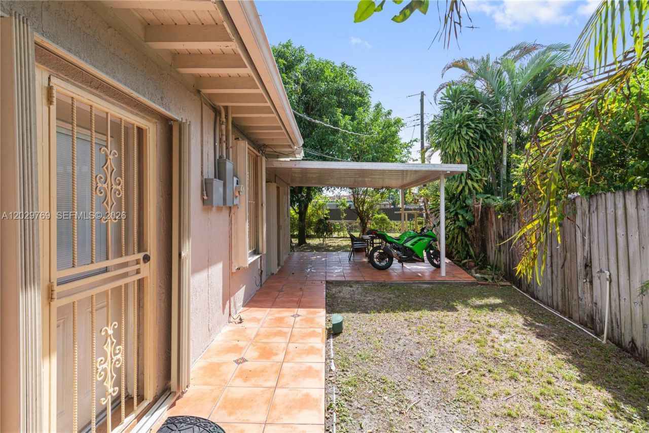 210 E 61st St , Hialeah, FL 33013 Photo