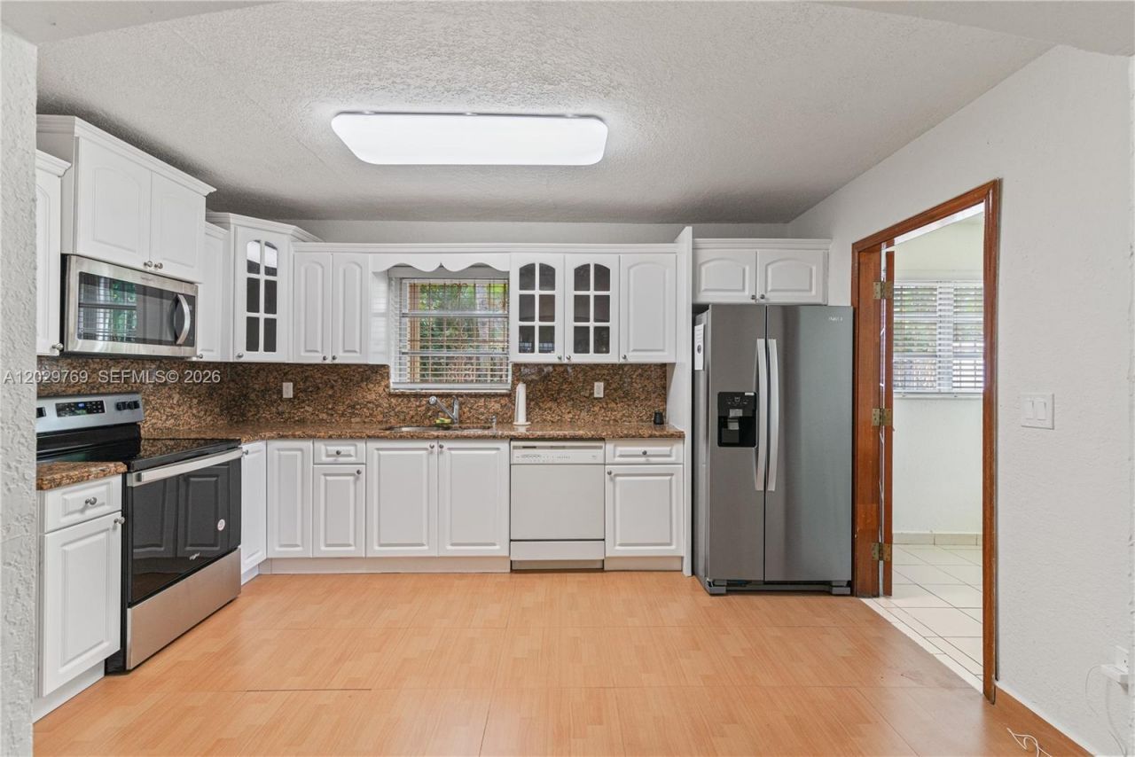 210 E 61st St , Hialeah, FL 33013 Photo