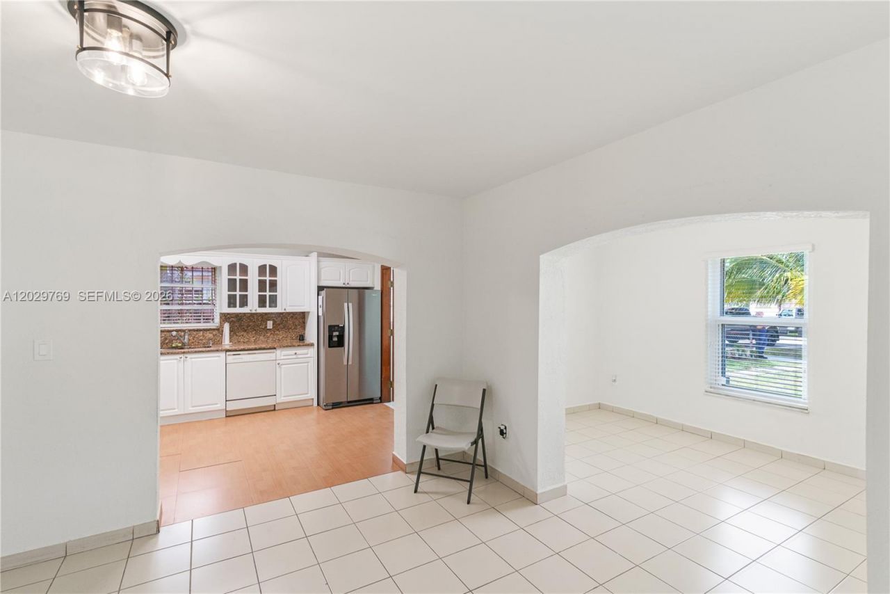 210 E 61st St , Hialeah, FL 33013 Photo