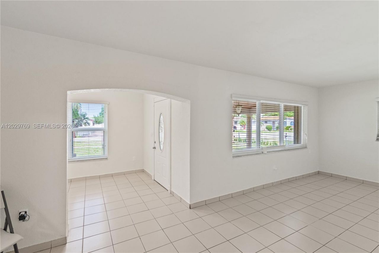 210 E 61st St , Hialeah, FL 33013 Photo