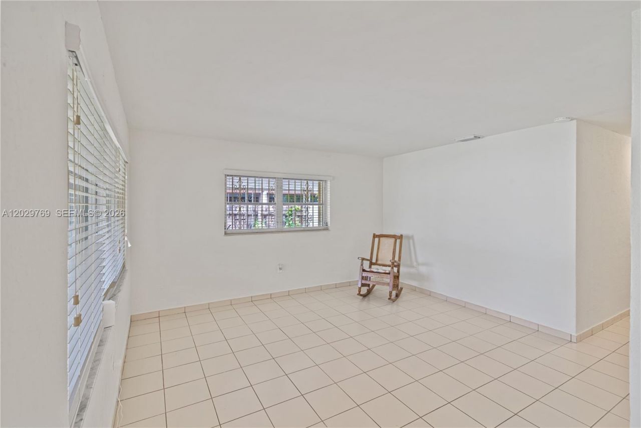 210 E 61st St , Hialeah, FL 33013 Photo