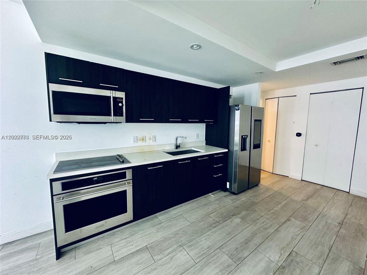 55 SW 9th St , Unit 3409, Miami, FL 33130 Photo