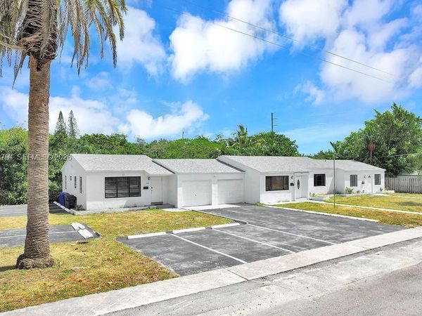 2419 Pierce St , Unit ., Hollywood, FL 33020