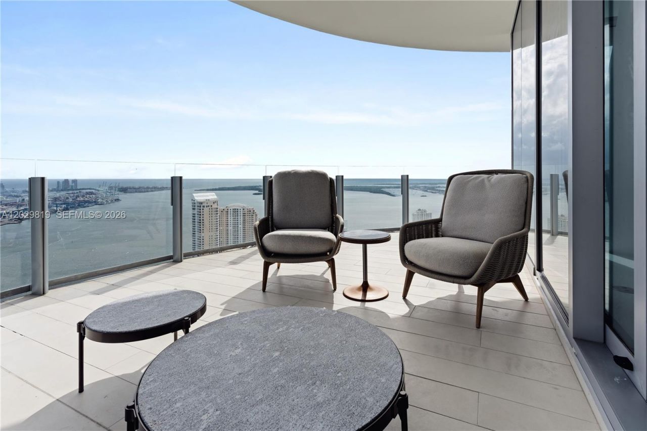 300 E Biscayne Blvd Way , Unit 5101, Miami, FL 33131 Photo