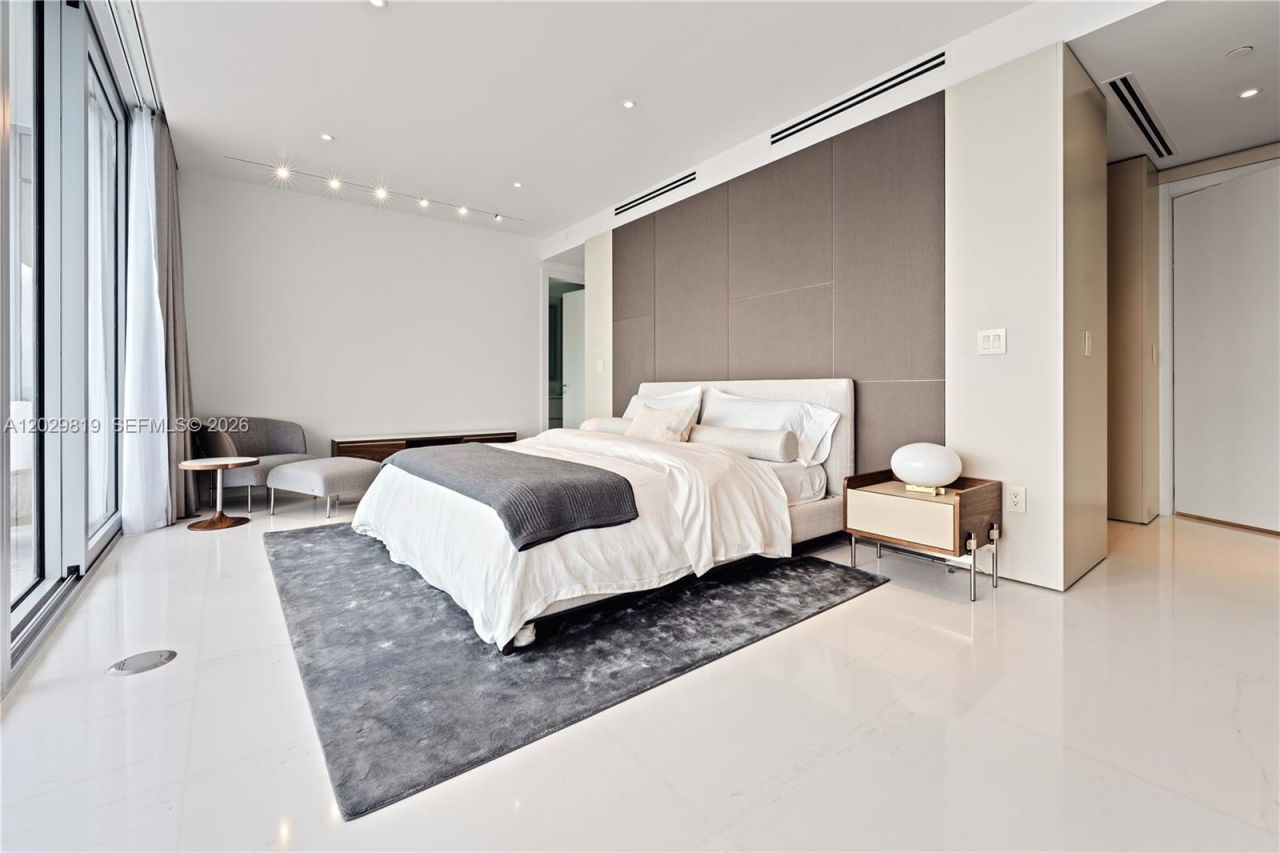 300 E Biscayne Blvd Way , Unit 5101, Miami, FL 33131 Photo