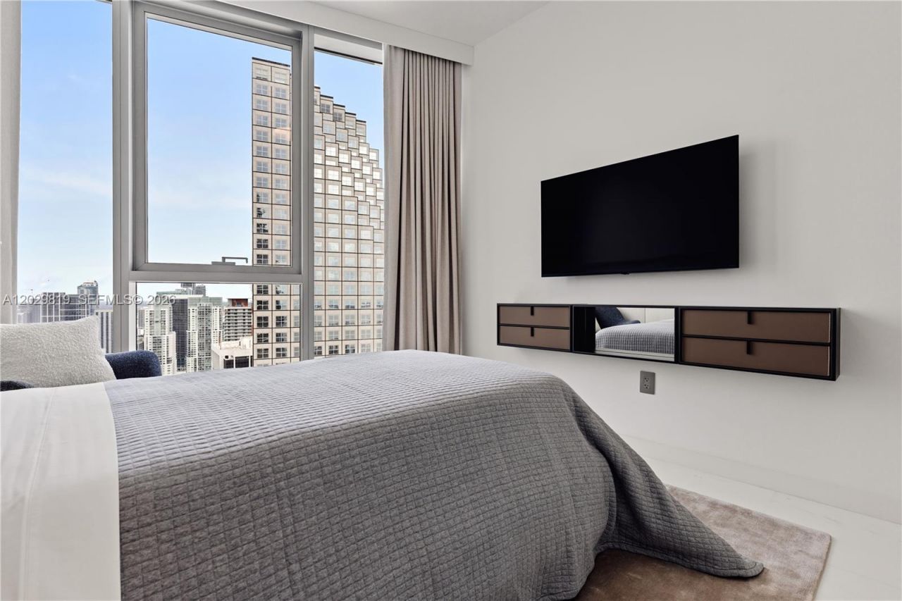 300 E Biscayne Blvd Way , Unit 5101, Miami, FL 33131 Photo