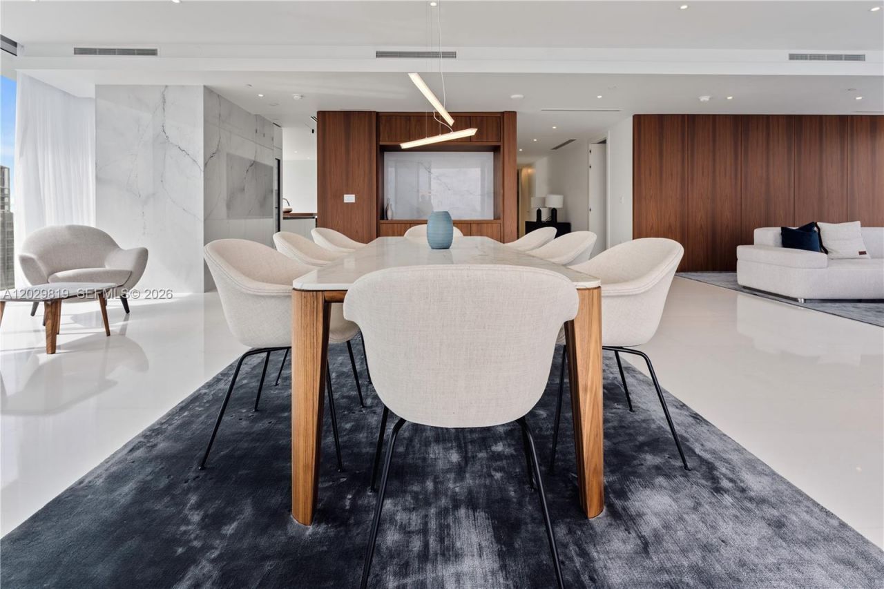 300 E Biscayne Blvd Way , Unit 5101, Miami, FL 33131 Photo