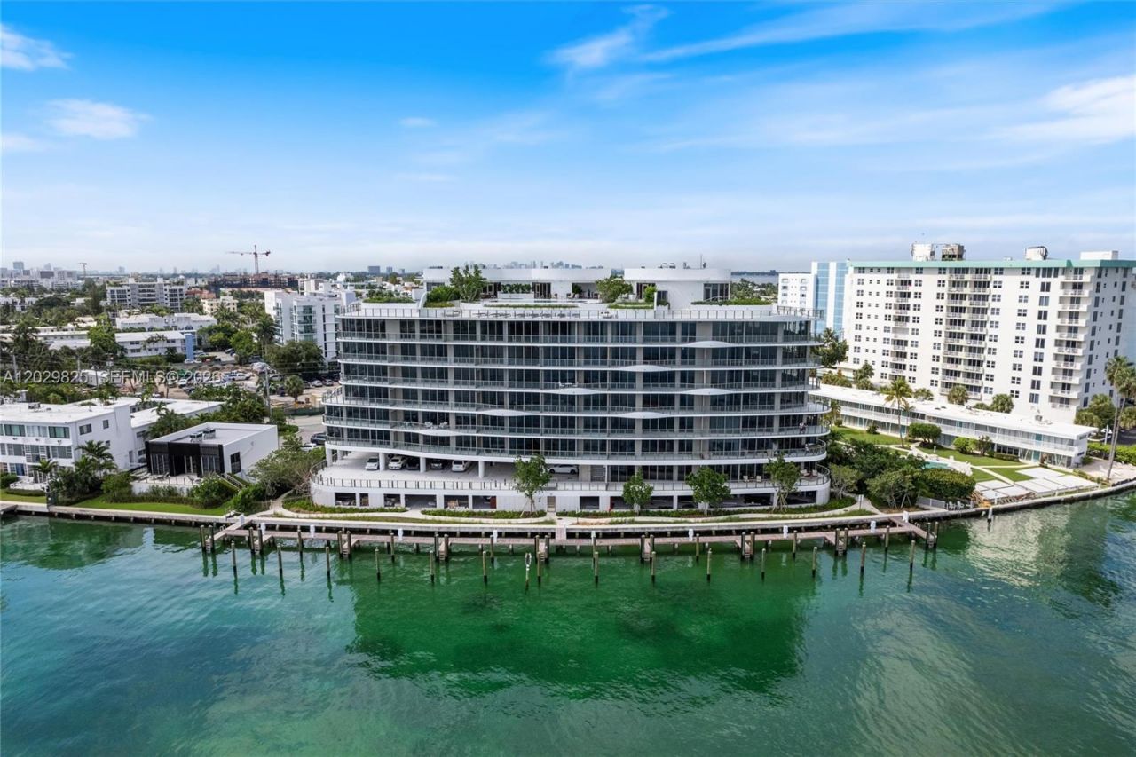 1135 103rd St , Unit 203, Bay Harbor Islands, FL 33154 Photo