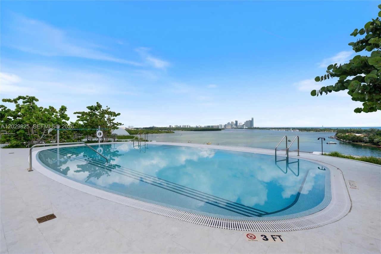 1135 103rd St , Unit 203, Bay Harbor Islands, FL 33154 Photo