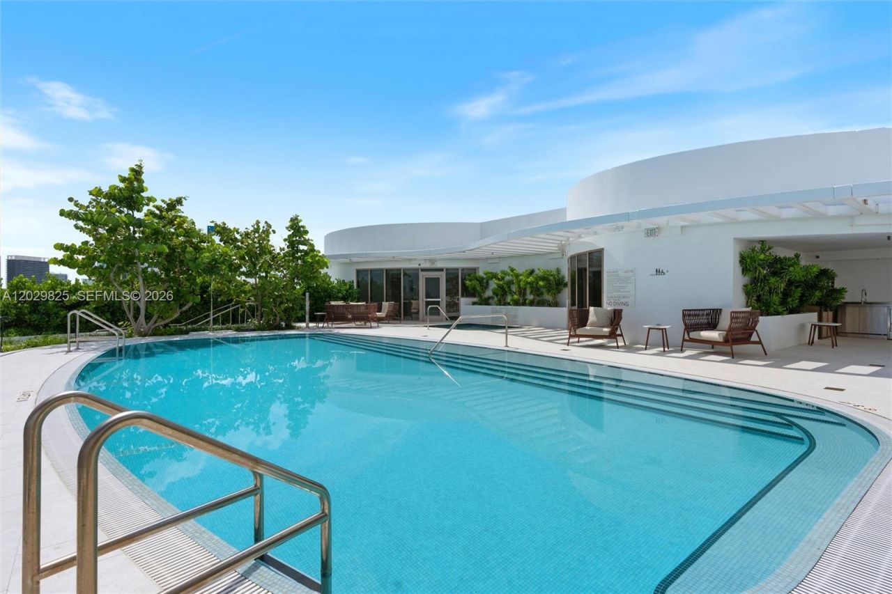 1135 103rd St , Unit 203, Bay Harbor Islands, FL 33154 Photo