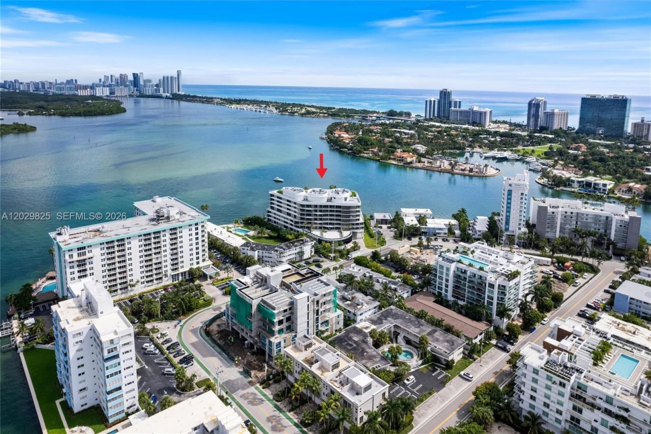 1135 103rd St , Unit 203, Bay Harbor Islands, FL 33154 Photo