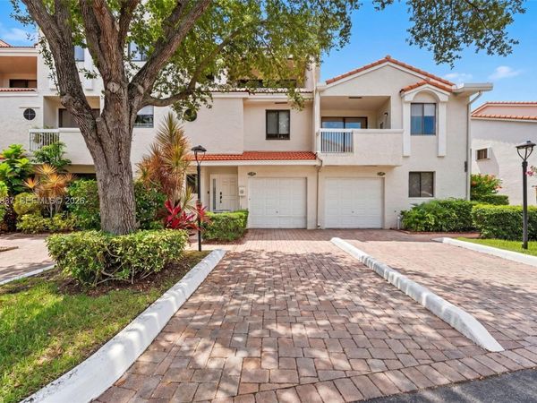 21388 Marina Cove Cir, Unit 16-G, Aventura, FL 33180
