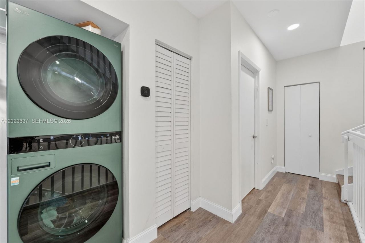 21388 Marina Cove Cir, Unit 16-G, Aventura, FL 33180 Photo
