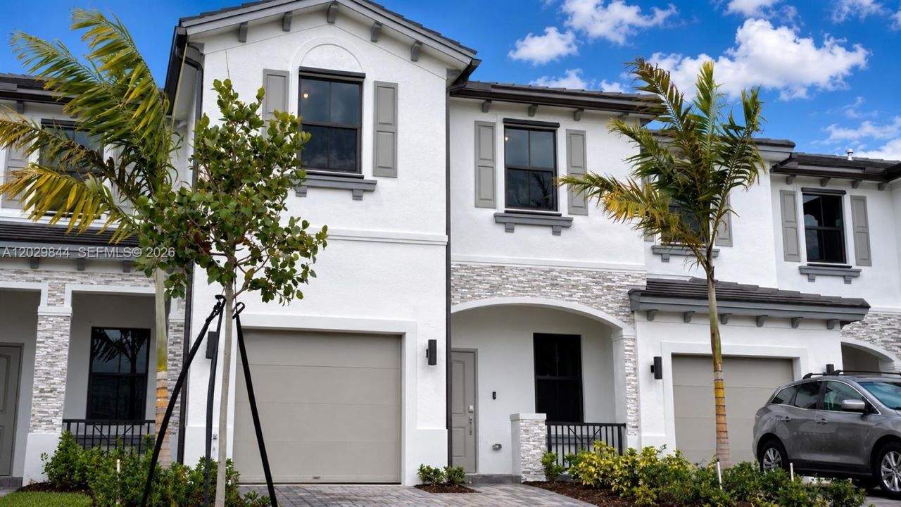 671 NW 204th St , Miami Gardens, FL 33169 Photo