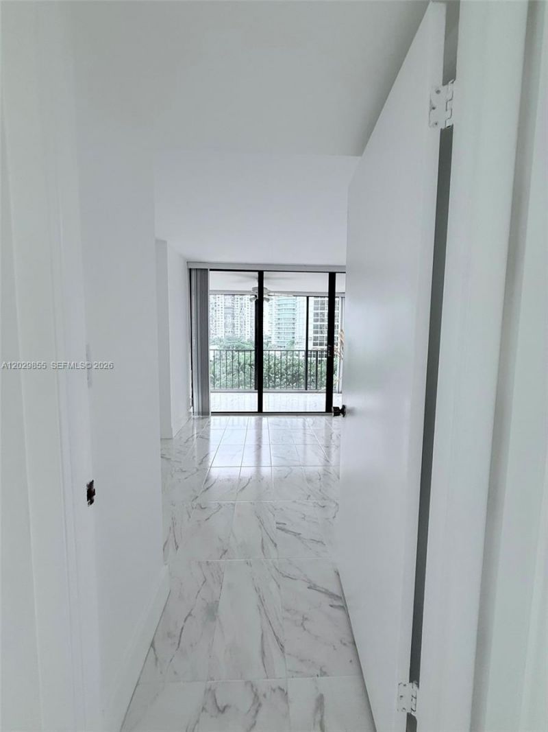 1925 Brickell Ave , Unit D610, Miami, FL 33129 Photo