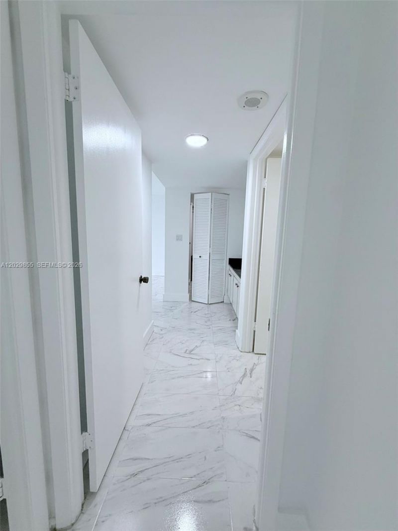 1925 Brickell Ave , Unit D610, Miami, FL 33129 Photo