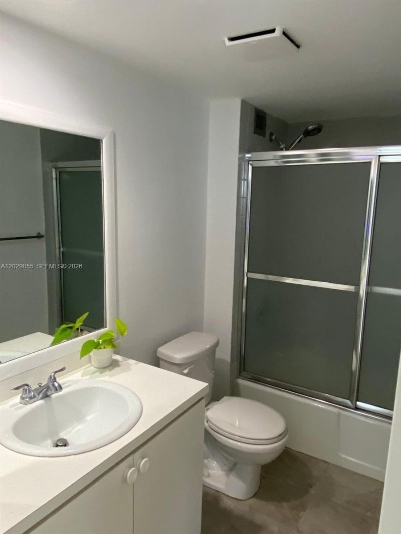 1925 Brickell Ave, Unit D610, Miami, FL 33129 Photo