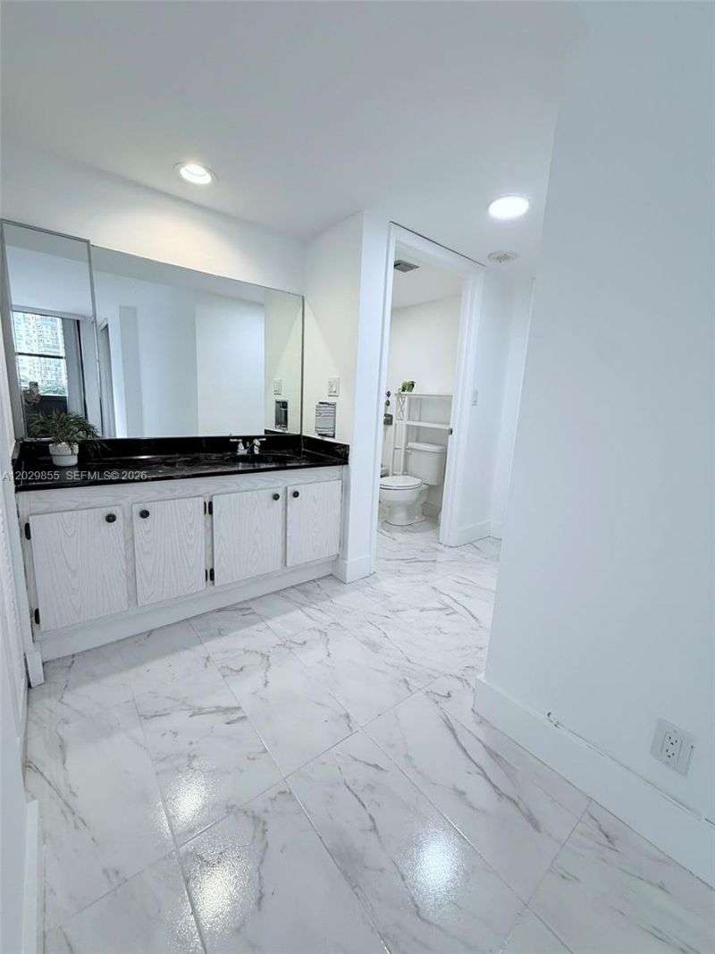 1925 Brickell Ave , Unit D610, Miami, FL 33129 Photo