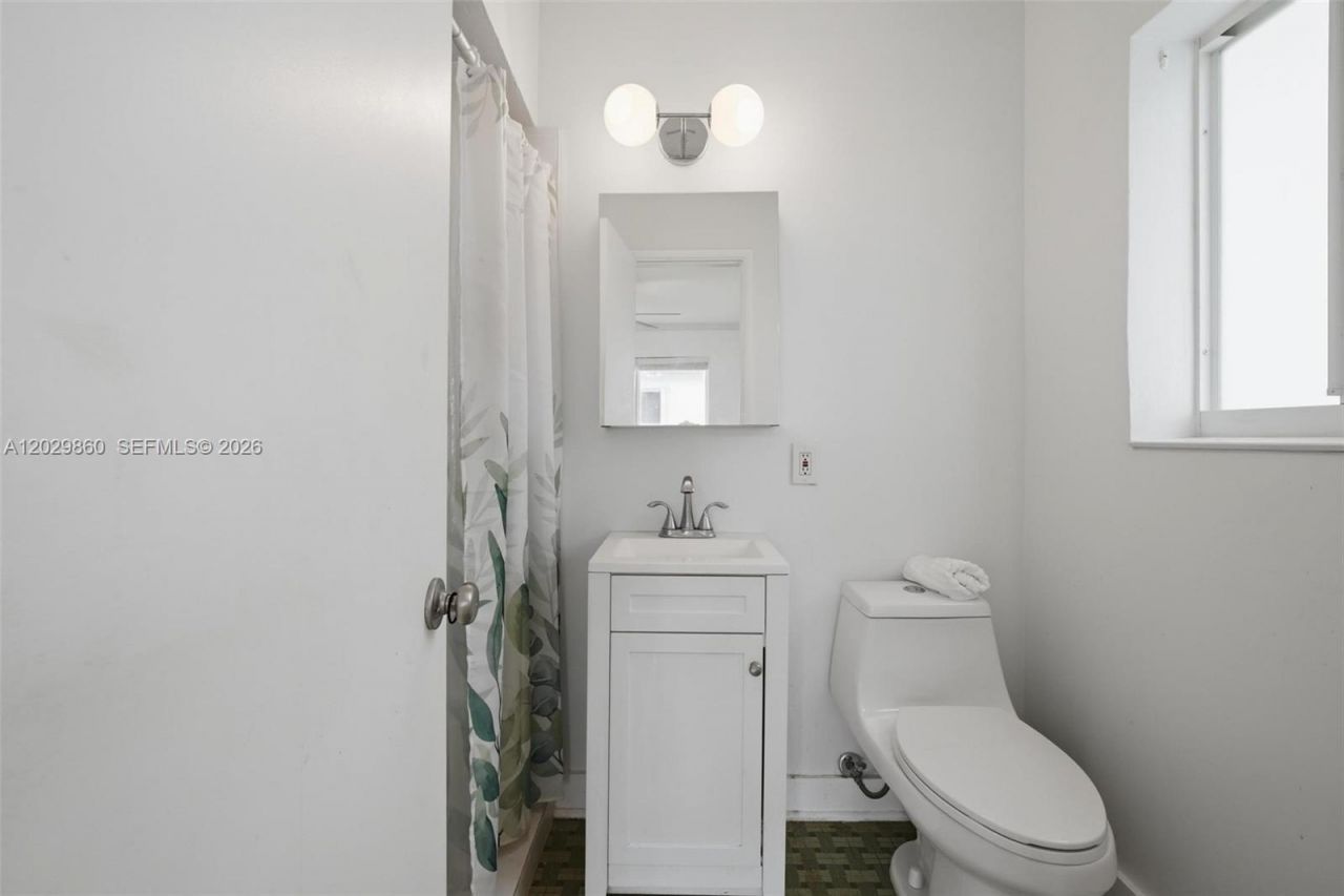 14 NE 108th St, Miami Shores, FL 33161 Photo