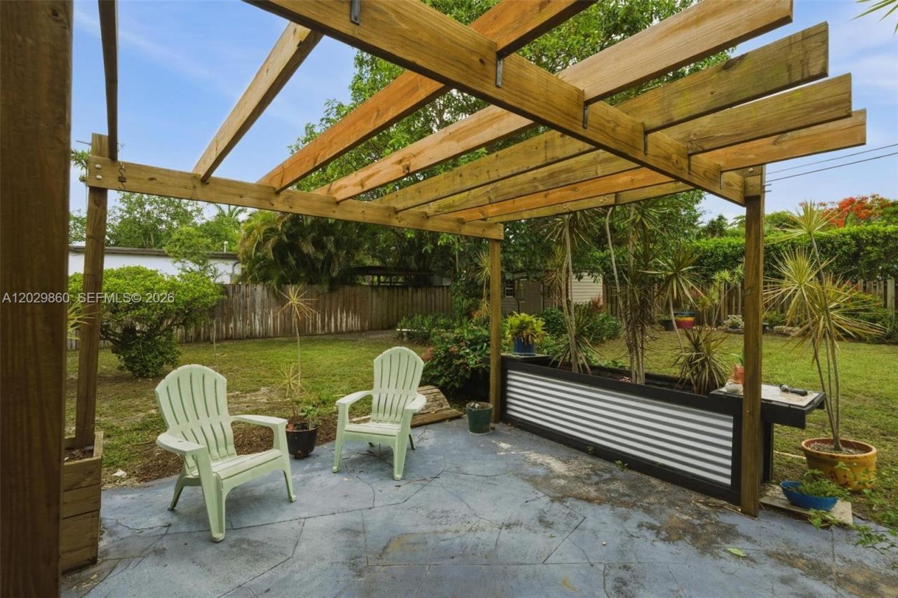 14 NE 108th St, Miami Shores, FL 33161 Photo