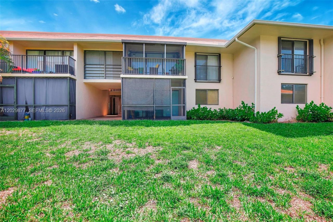 5821 Washington St , Unit 30, Hollywood, FL 33023 Photo