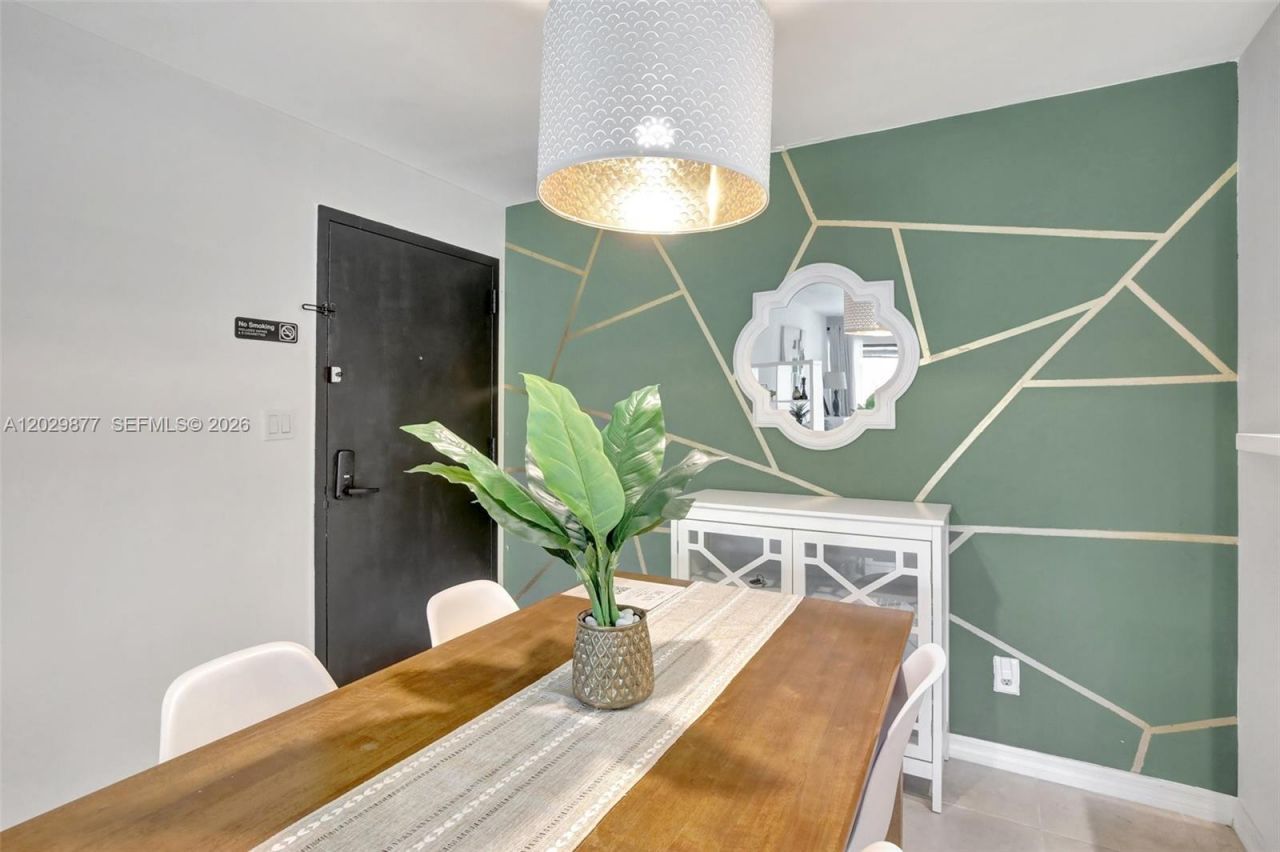 5821 Washington St , Unit 30, Hollywood, FL 33023 Photo