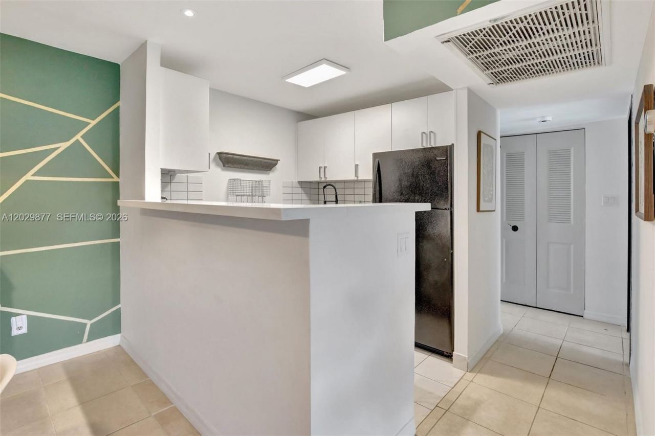 5821 Washington St , Unit 30, Hollywood, FL 33023 Photo