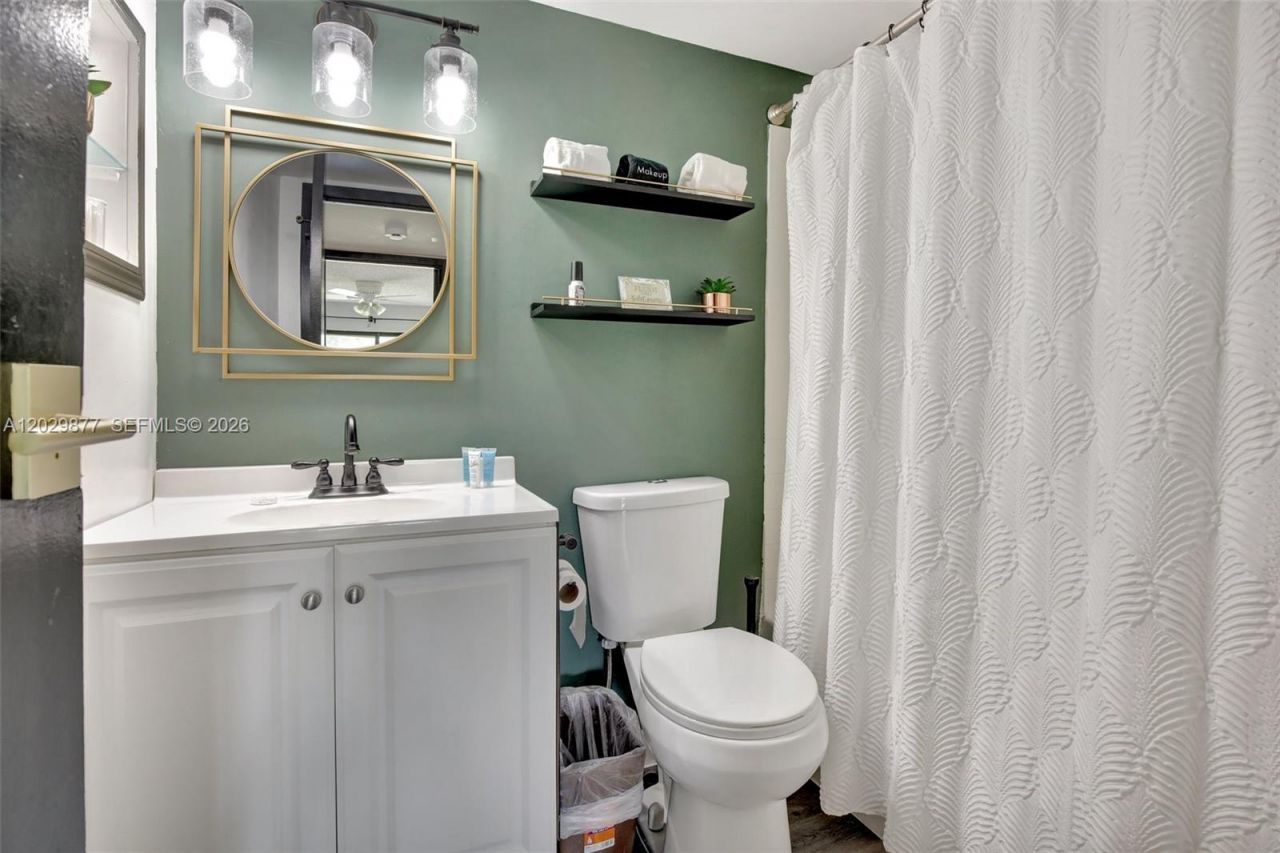 5821 Washington St , Unit 30, Hollywood, FL 33023 Photo