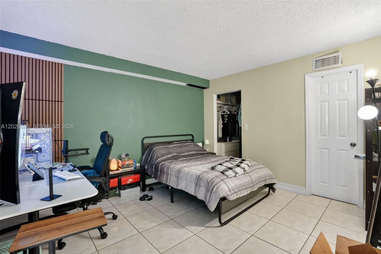 11790 SW 18th St , Unit 214-3, Miami, FL 33175 Photo