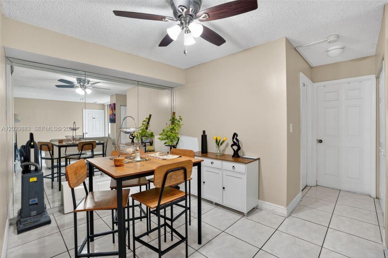 11790 SW 18th St , Unit 214-3, Miami, FL 33175 Photo
