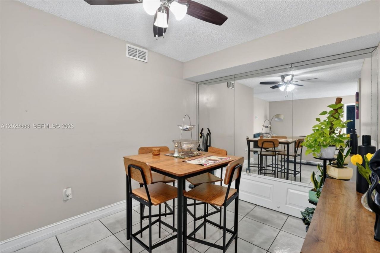 11790 SW 18th St , Unit 214-3, Miami, FL 33175 Photo