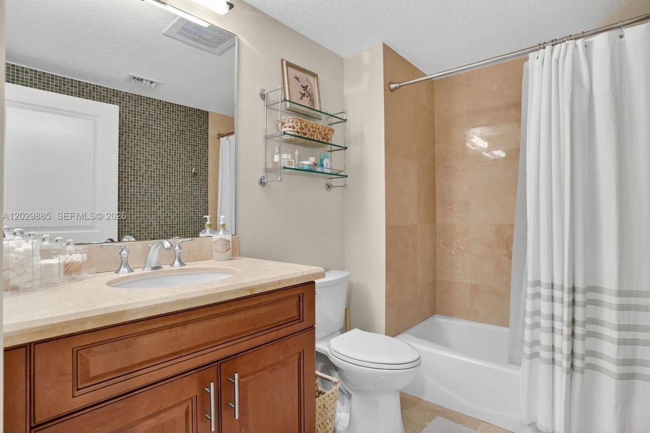 1200 Hillsboro Mile , Unit 2203, Hillsboro Beach, FL 33062 Photo