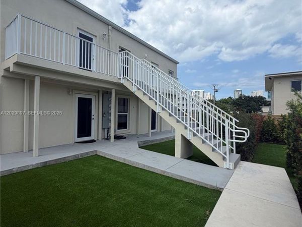 729 SW 3rd St, Unit 4, Miami, FL 33130