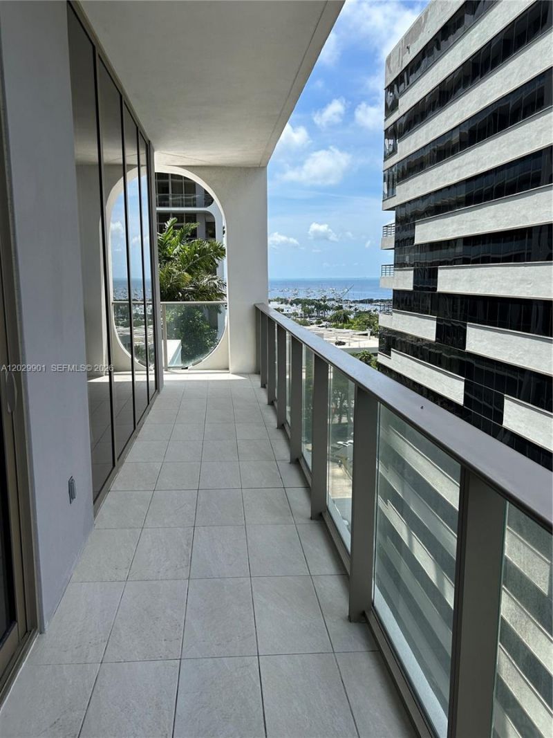 2678 Tigertail Ave , Unit 911, Miami, FL 33133 Photo