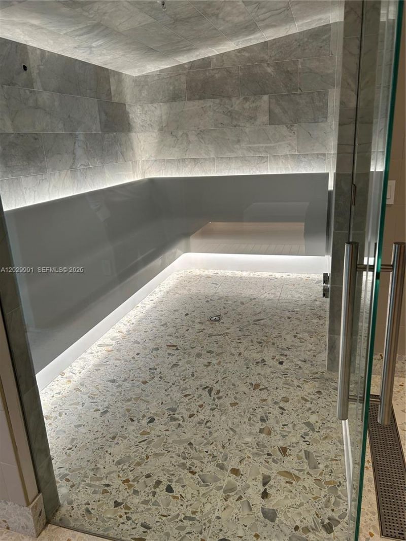 2678 Tigertail Ave , Unit 911, Miami, FL 33133 Photo