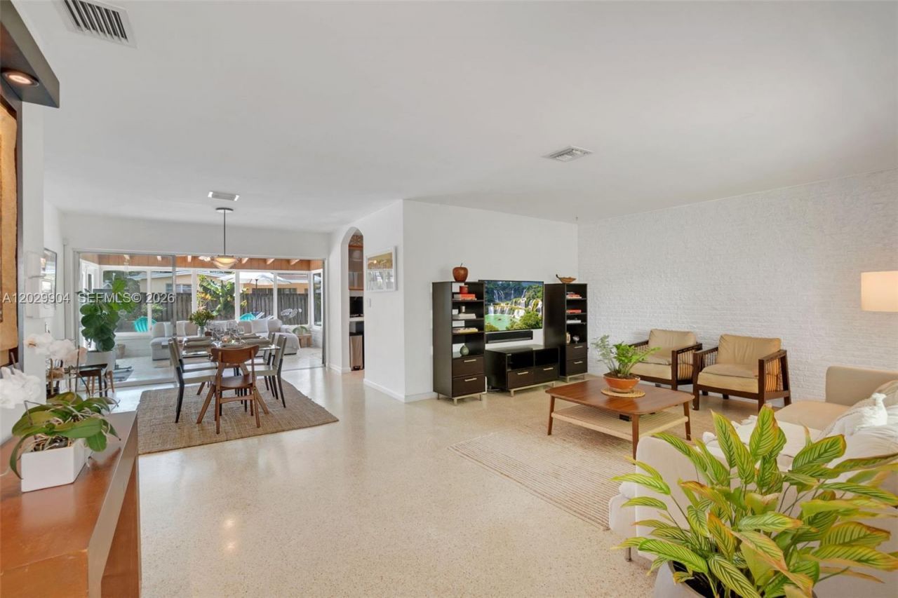 270 NE 123rd St, North Miami, FL 33161 Photo