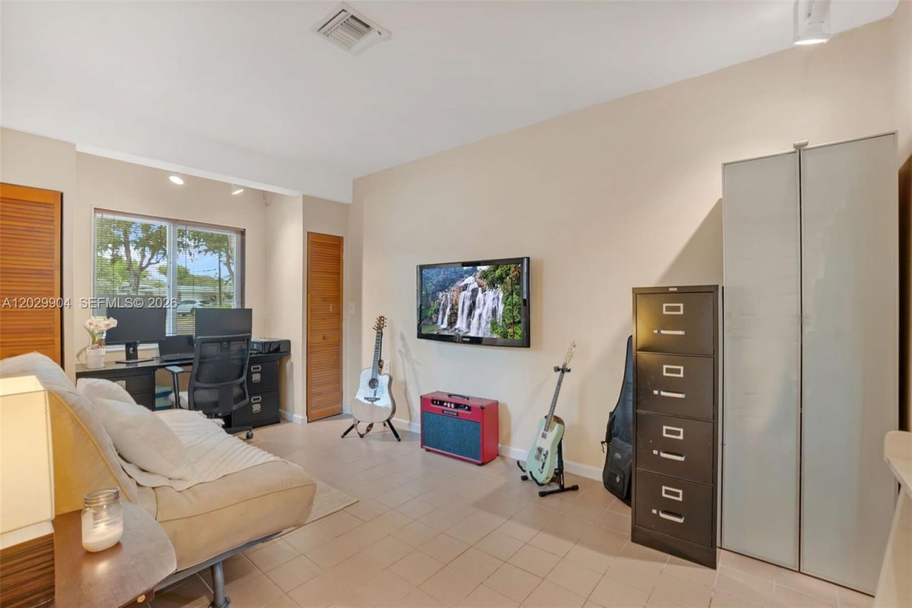 270 NE 123rd St, North Miami, FL 33161 Photo