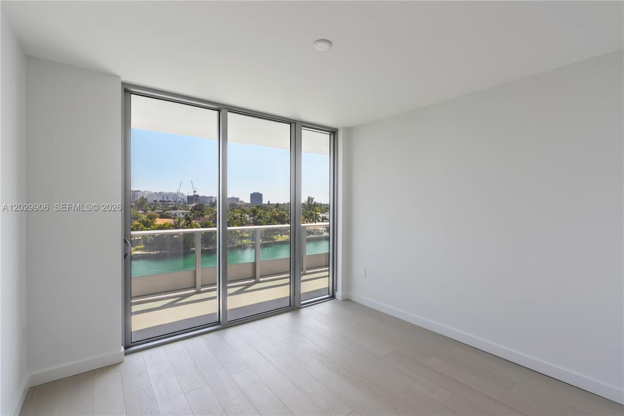 9201 E Bay Harbor Dr , Unit 603, Bay Harbor Islands, FL 33154 Photo
