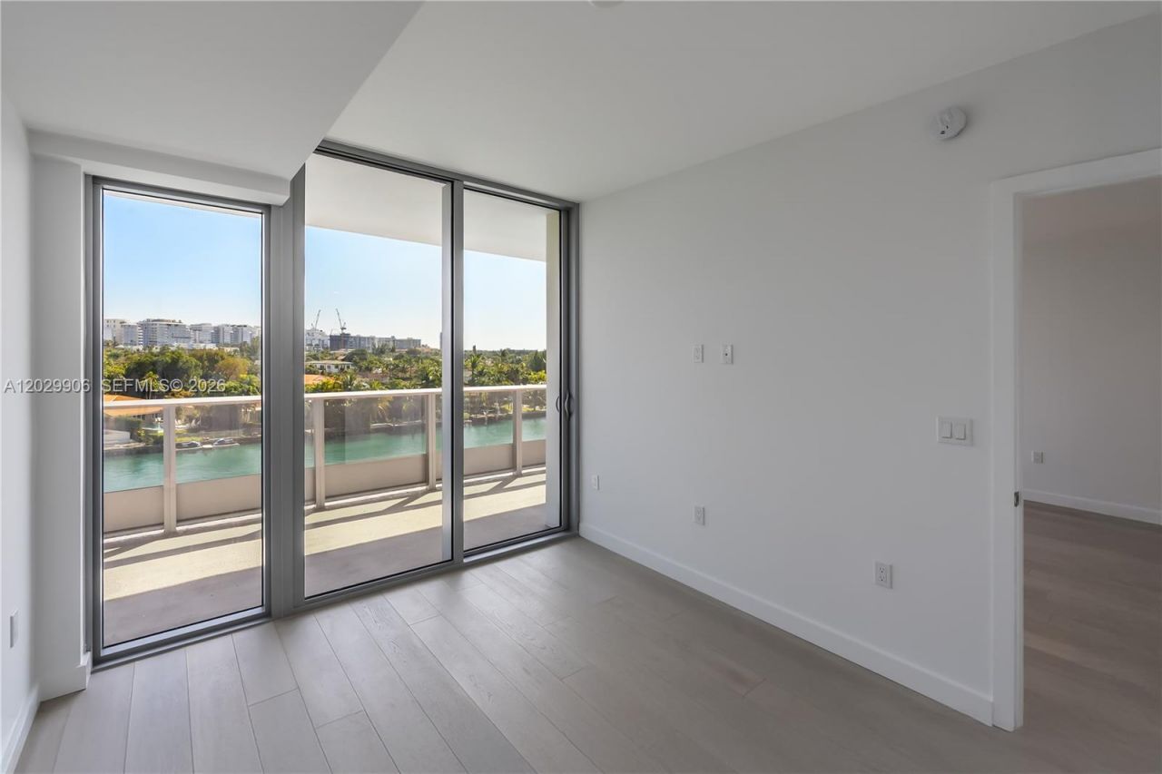 9201 E Bay Harbor Dr , Unit 603, Bay Harbor Islands, FL 33154 Photo